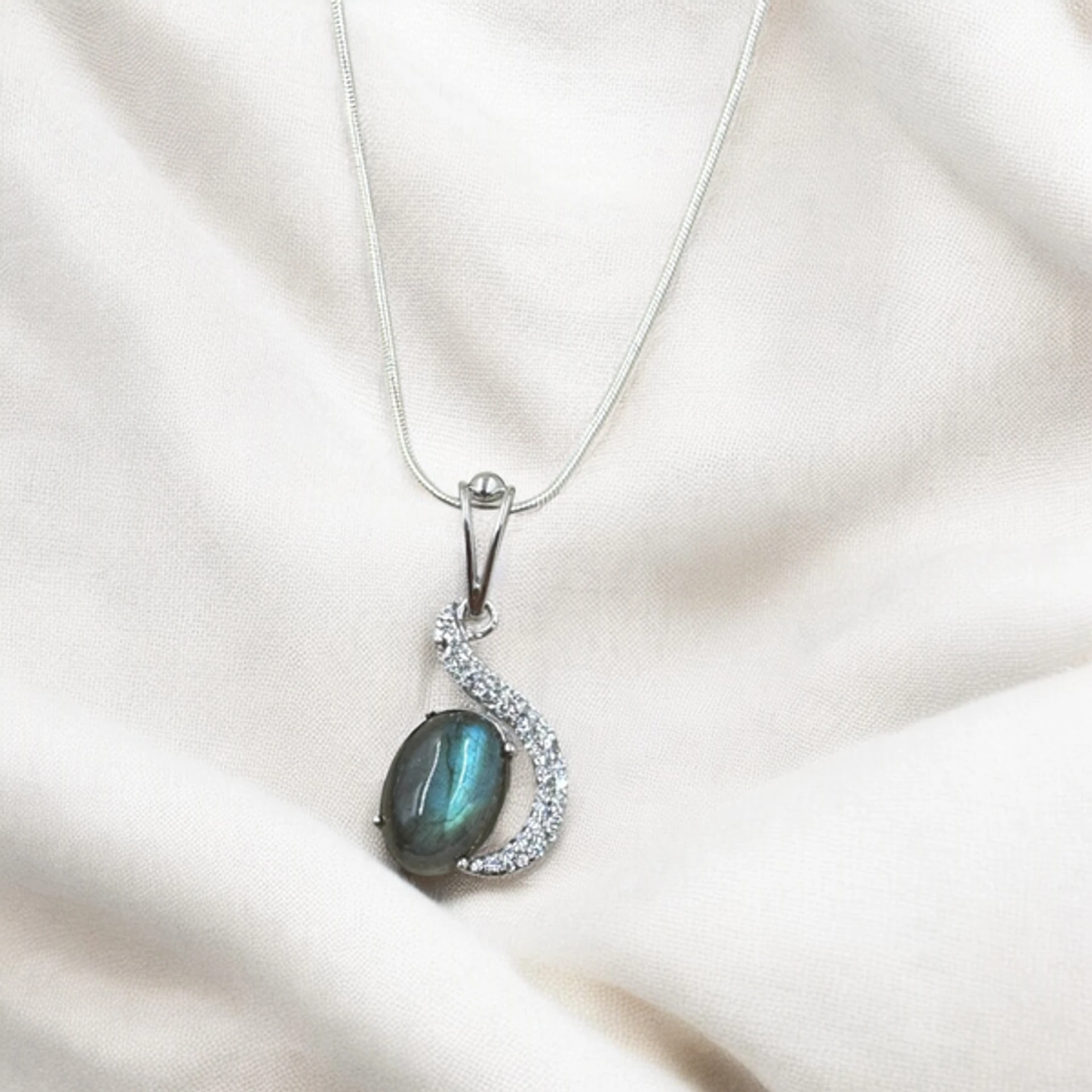 Pendant